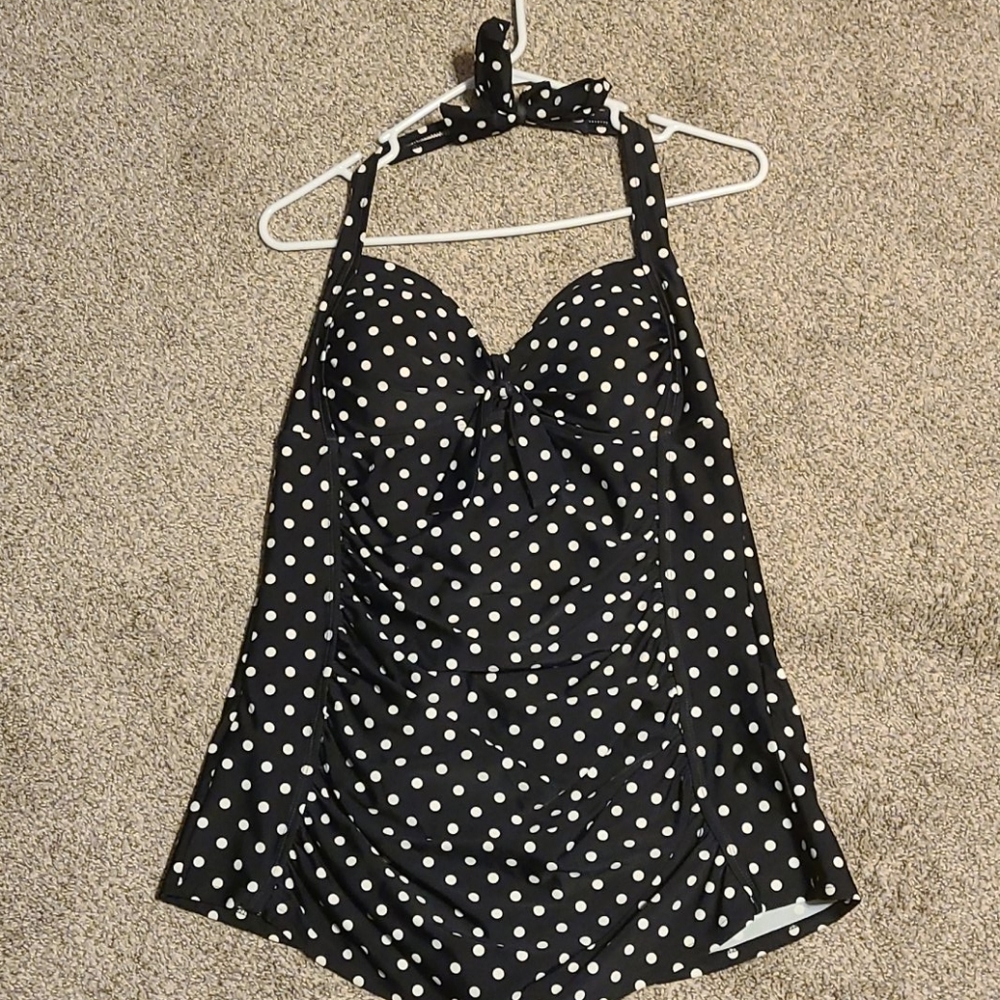 Polka-dot swimsuit